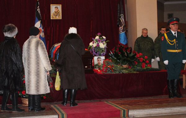 Прощание с командиром батальона Сомали М. Толстых (Гиви) в Донецке