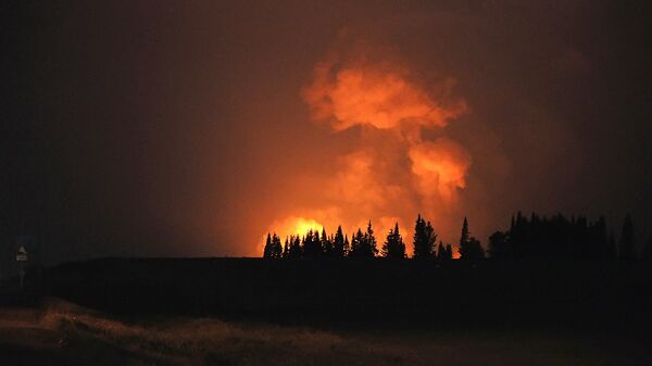 Взрывы и пожар на артиллерийском арсенале в Удмуртии