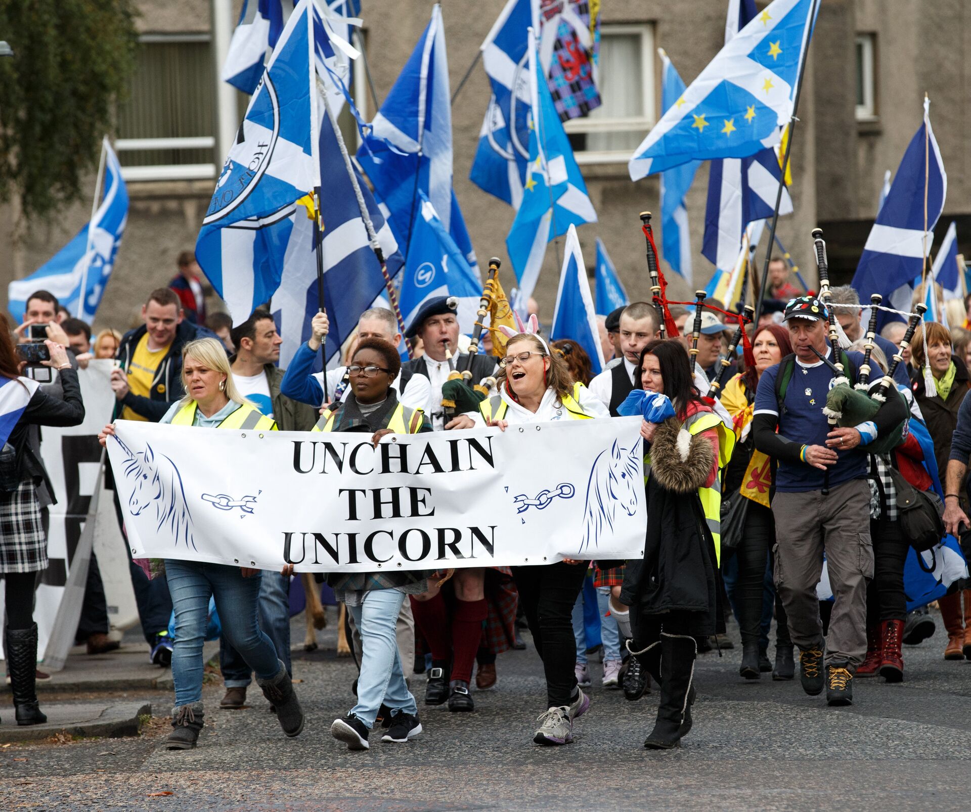 Марш за независимость Шотландии в Эдинбурге - РИА Новости, 1920, 01.07.2022