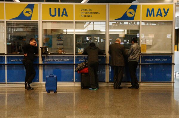 С 25 октября вводится запрет на полеты украинских авиакомпаний в Россию и российских на Украину С 25 октября вводится запрет на полеты украинских авиакомпаний в Россию и российских на Украину