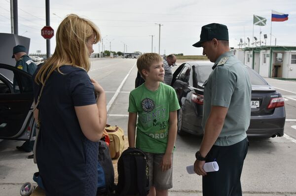 Автомобильный пункт пропуска Джанкой на российско-украинской границе Автомобильный пункт пропуска Джанкой на российско-украинской границе