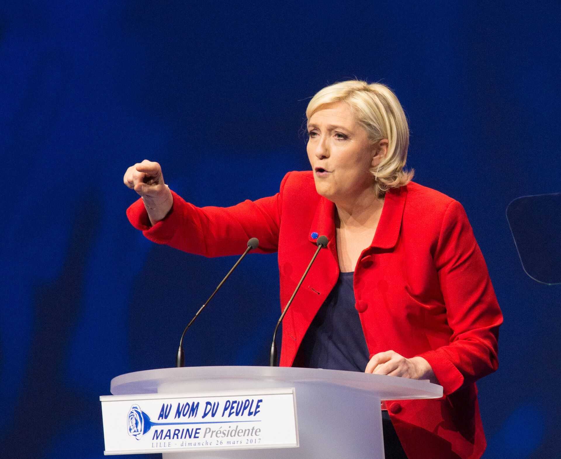 Предвыборный митинг в поддержку Марин Ле Пен в Лилле - РИА Новости, 1920, 20.10.2025