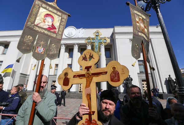 Акция прихожан Украинской православной церкви Московского патриархата в Киеве