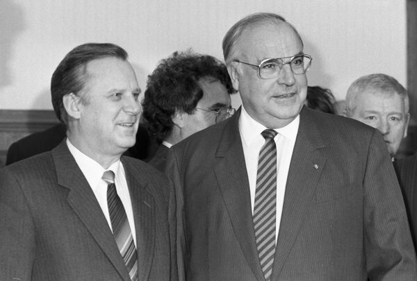 Официальный визит в СССР федерального канцлера ФРГ Гельмута Коля