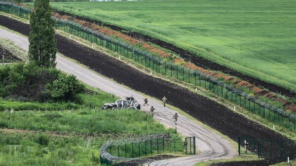 Граница Украины с Россией, построенная Яценюком