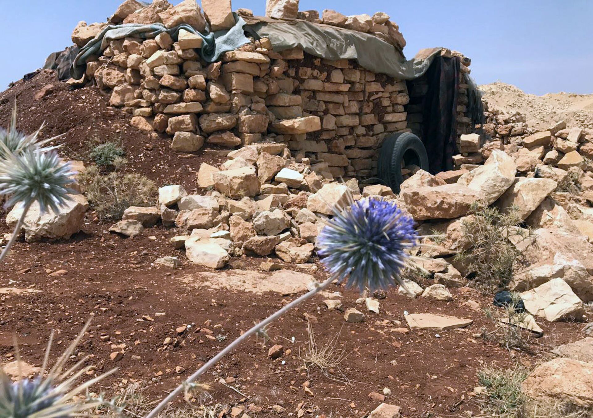 Место базирования террористов в горном районе Эрсаль на ливано-сирийской границе - РИА Новости, 1920, 01.02.2021