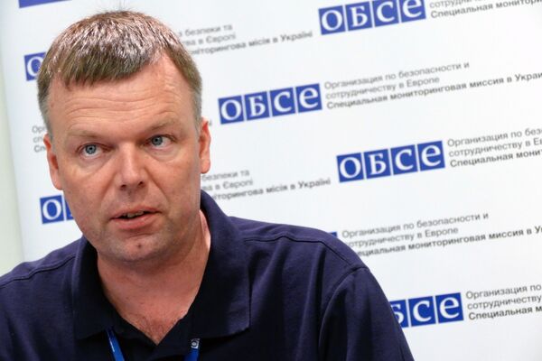Пресс-конференция первого замглавы СММ ОБСЕ на Украине А. Хуга в Донецке