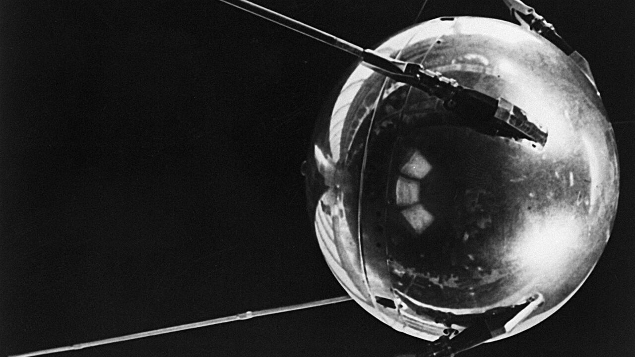 Первый космический Спутник