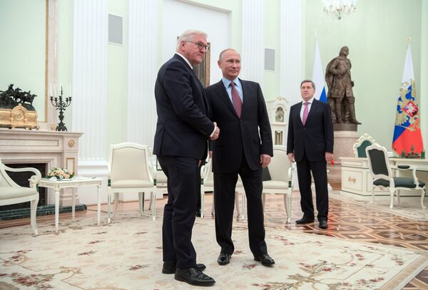 Президент РФ В. Путин встретился с федеральным президентом Германии Ф. - В. Штайнмайером