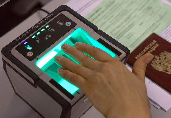 Процедура снятия биометрических данных в визовом центре Санкт-Петербурга