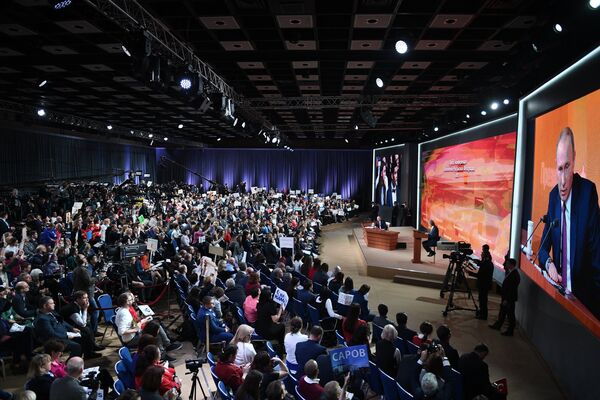 Ежегодная большая пресс-конференция президента РФ Владимира Путина Ежегодная большая пресс-конференция президента РФ Владимира Путина