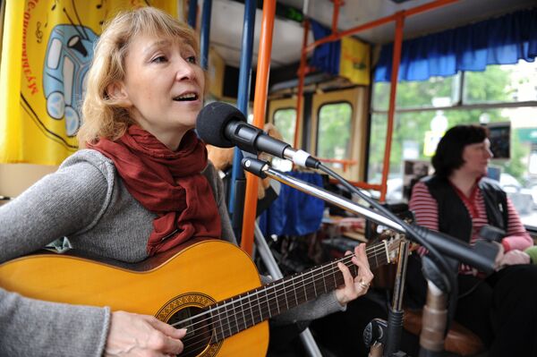 Музыкально-экскурсионный маршрут Синий троллейбус в Москве