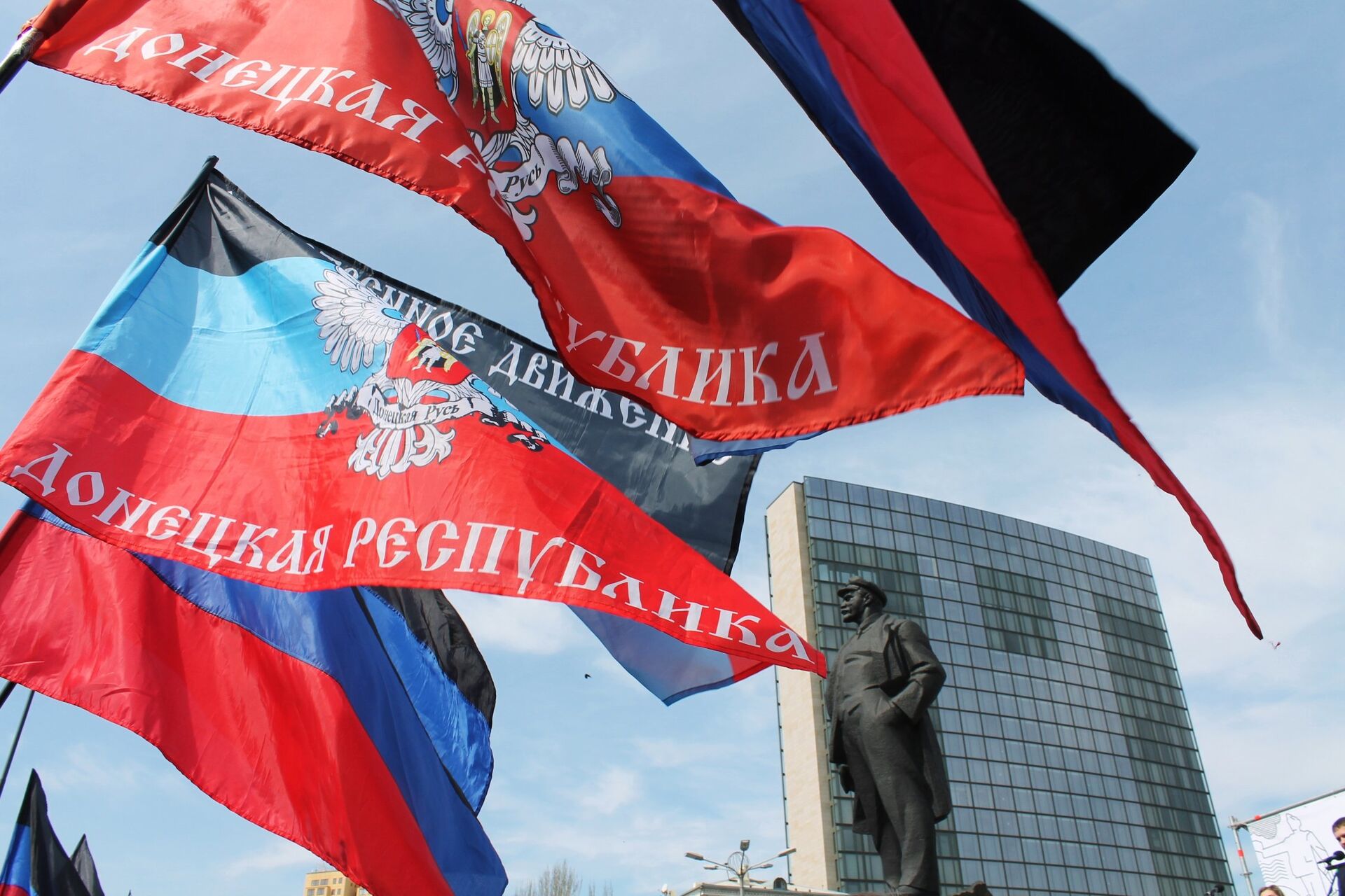 Митинг в честь годовщины провозглашения ДНР в Донецке - РИА Новости, 1920, 15.01.2021