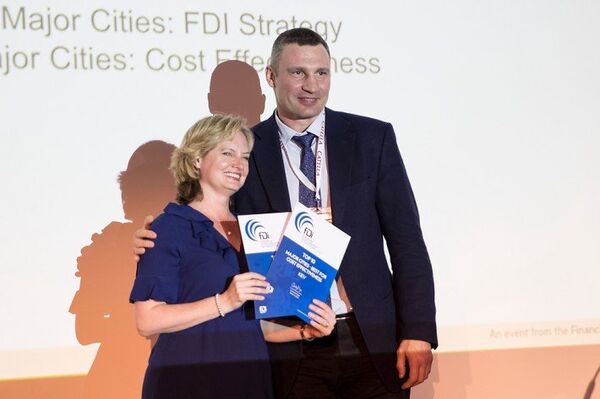 Мэр Киева Виталий Кличко получил в Каннах награду, присужденную Киеву в номинации «Лучшие европейские города будущего с точки зрения рентабельности»