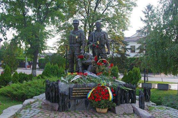 памятник воинам-интернационалистам Киев