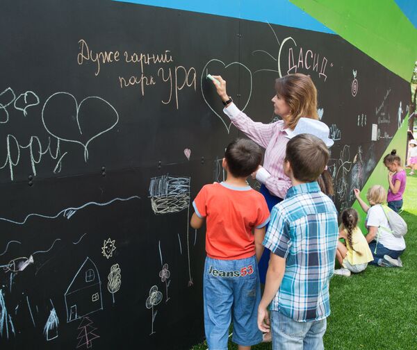 Марина Порошенко уникальный инклюзивный парк, построенный с учетом потребностей особых детей