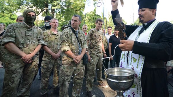 Проводы бойцов батальона нацгвардии Шахтерск в Киеве в зону силовой операции