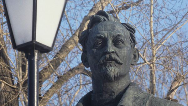 Памятник Феликсу Дзержинскому Памятник Феликсу Дзержинскому