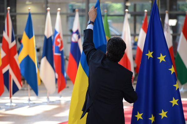 Подготовка к встрече президента Украины Петра Порошенко с председателем Европейского совета Дональдом Туском