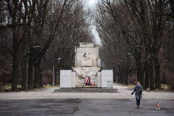 Памятник Благодарности Красной армии в Скарышевском парке имени Яна Падеревского в Варшаве