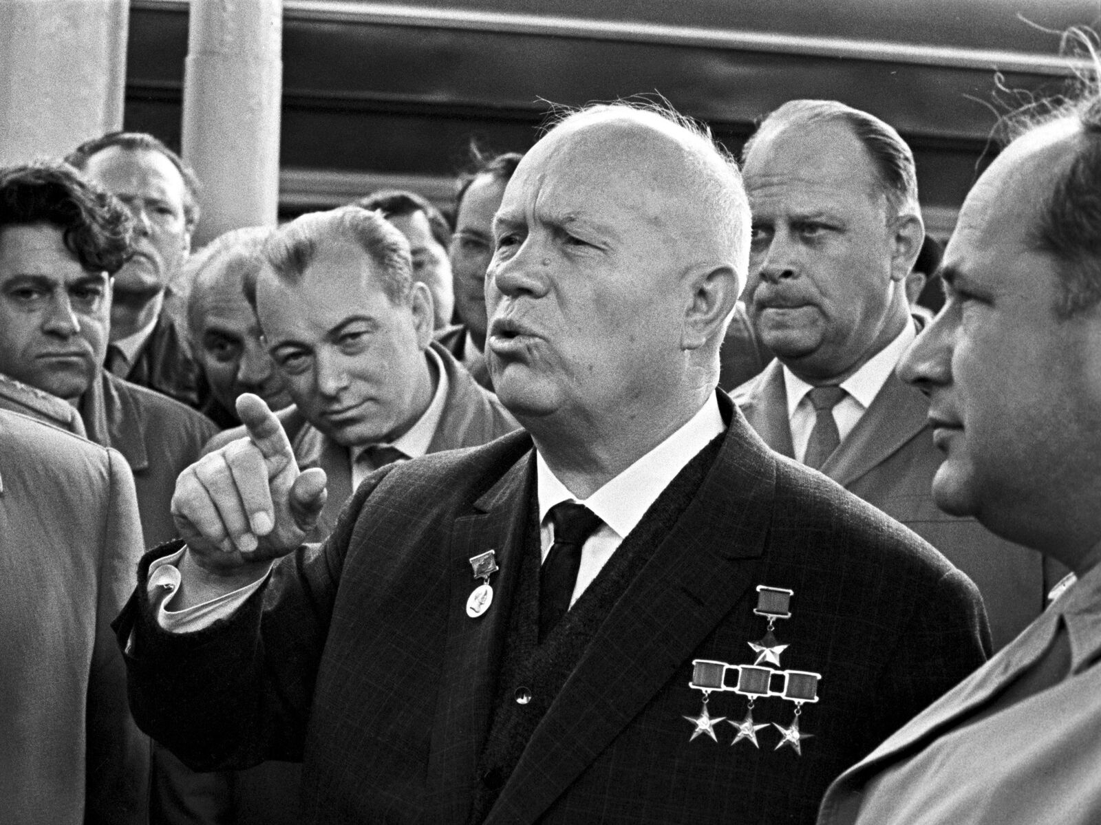 Апрель 1954. Фото 60 годов ссср. Гимн рок-н-ролла. Апрель 1954. Бурвиль.