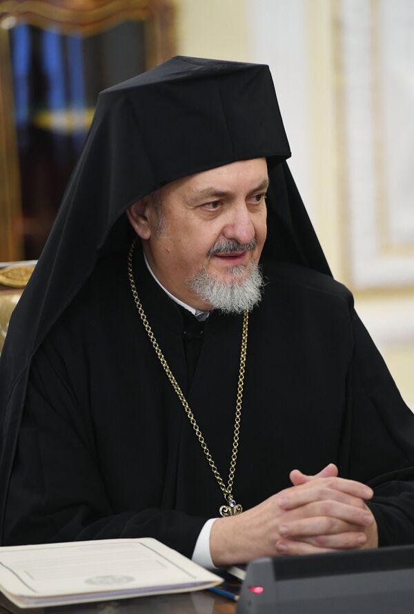 Представитель Константинопольского патриархата митрополит Гальский Эммануил