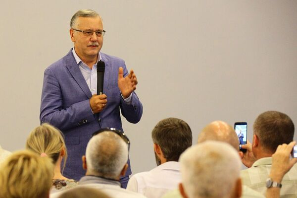 Анатолий Гриценко Анатолий Гриценко