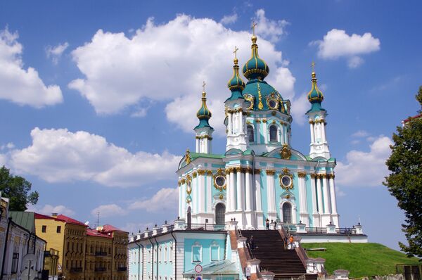 Вид на Андреевскую церковь в Киеве