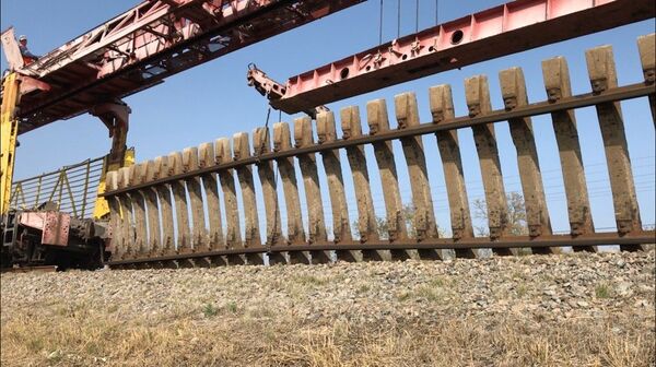 Железная дорога Крым рельсы шпалы