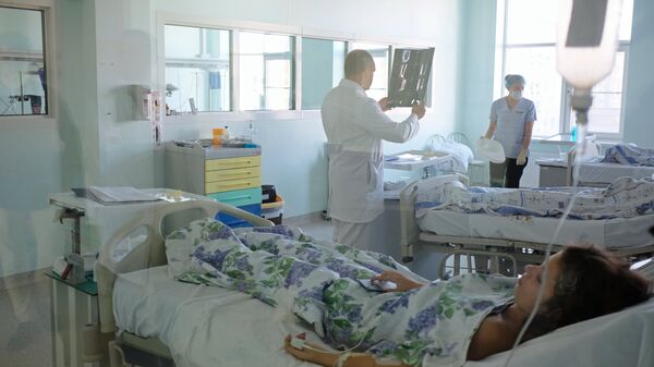 Пострадавших при нападении на колледж в Керчи доставили в больницу Краснодара