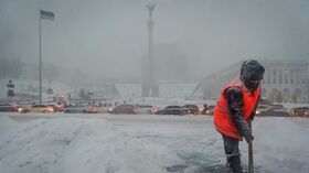 Чрезвычайная ситуация объявлена в Киеве из-за снегопада