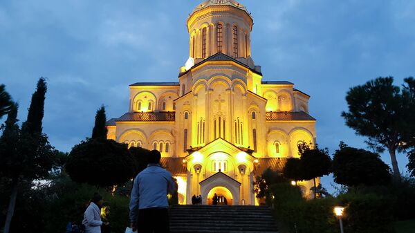 Главный храм Грузинской православной церкви - кафедральный собор Святой Троицы в Тбилиси