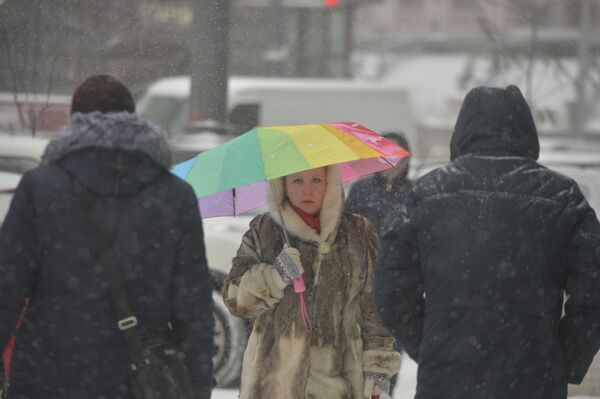 Снегопад метель киев мороз зима жители зонт
