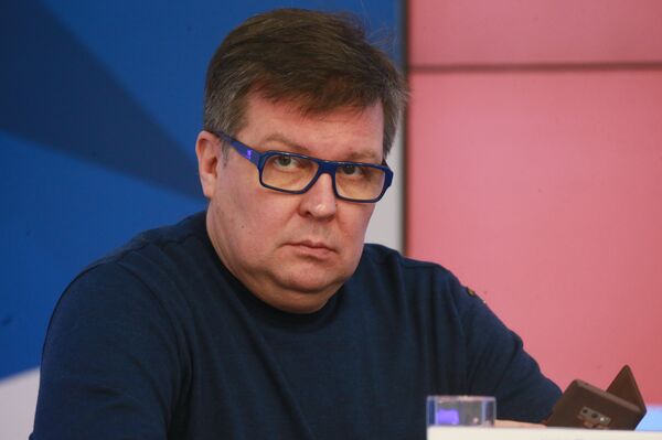 Алексей Мартынов Алексей Мартынов