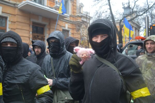 Партия «Нацкорпус» устроила митинг в Киеве националисты нацдружины