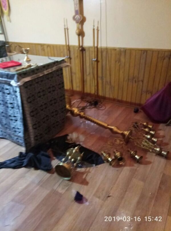 Погром в храме УПЦ в Киеве