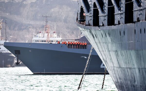 Фрегат Адмирал Макаров прибыл в порт Севастополя