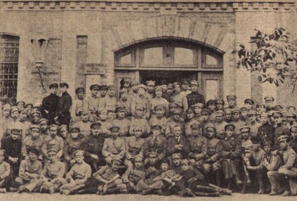 Пелюра с киевскими сечевиками Пелюра с киевскими сечевиками