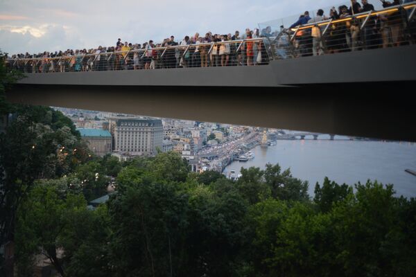 Пешеходный мост Киев