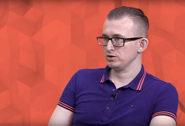 Едва под 1. Едва под 1
