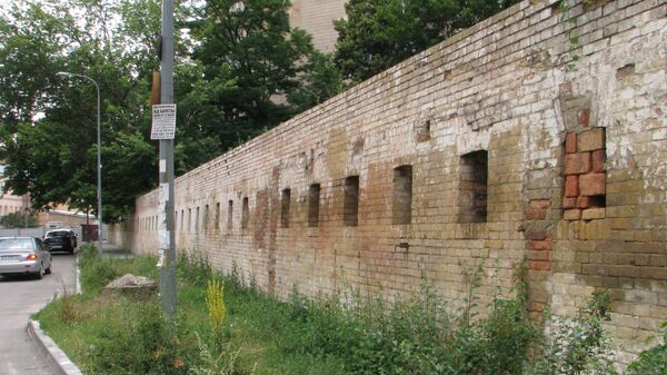 Стена Васильковского укрепления Киевской крепости Стена Васильковского укрепления Киевской крепости