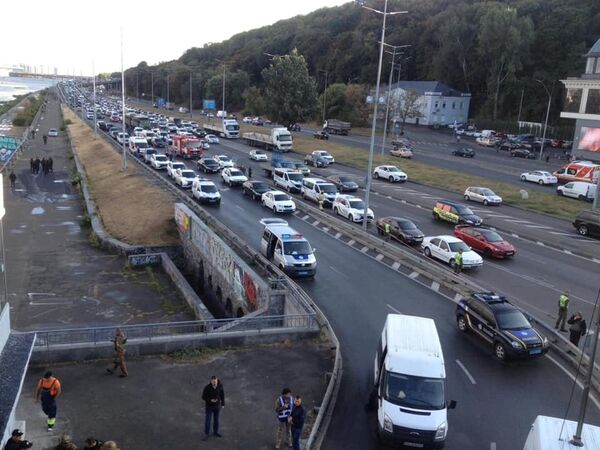 Киев мост полиция автомобили