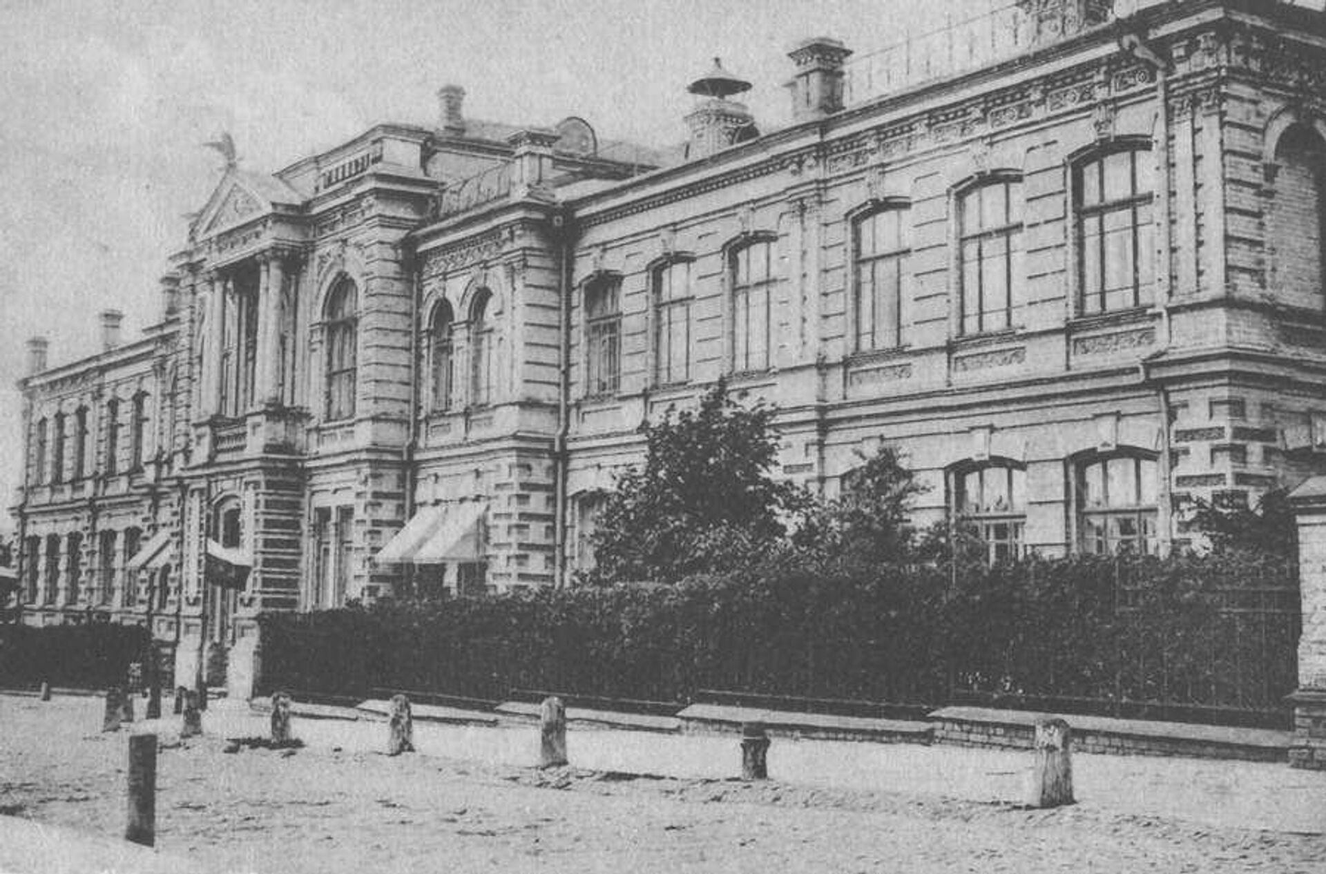 Киевская 4-я гимназия - РИА Новости, 1920, 02.12.2025