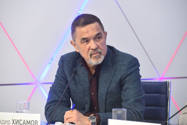 Искандер Хисамов Искандер Хисамов