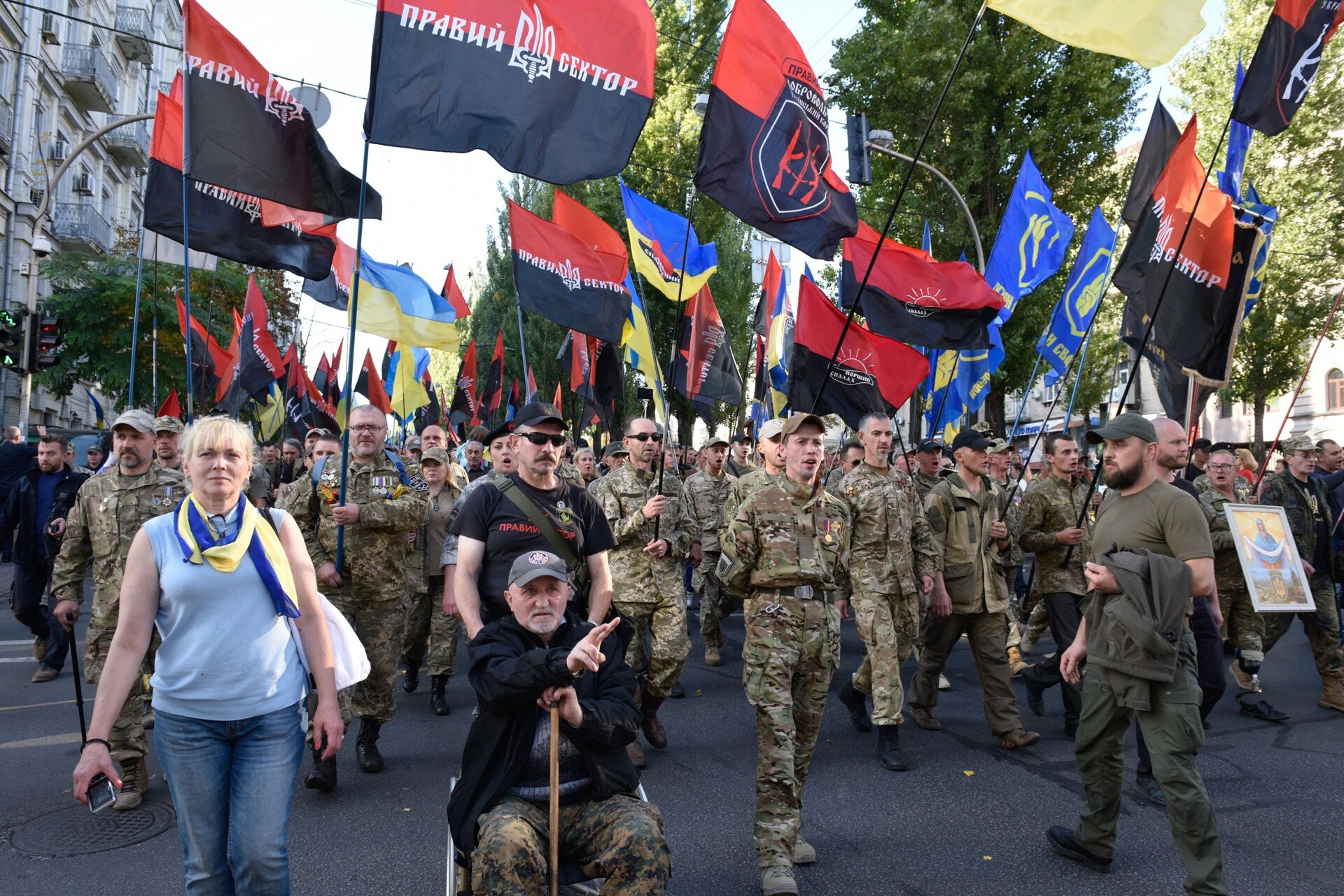 Марш националистов на Украине - РИА Новости, 1920, 22.11.2020