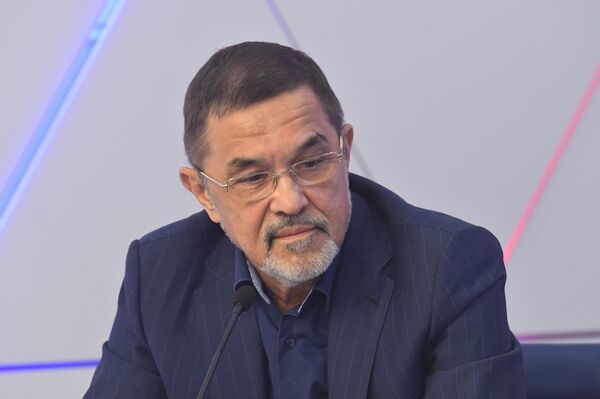 Искандер Хисамов