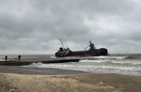 Танкер Делфи терпит бедствие в Одесском заливе