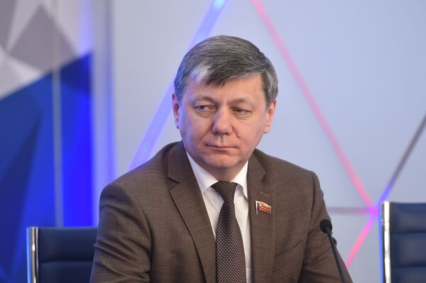 Дмитрий Новиков Дмитрий Новиков