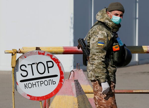 украина военный всу коронавирус граница пропускной пункт стоп знак