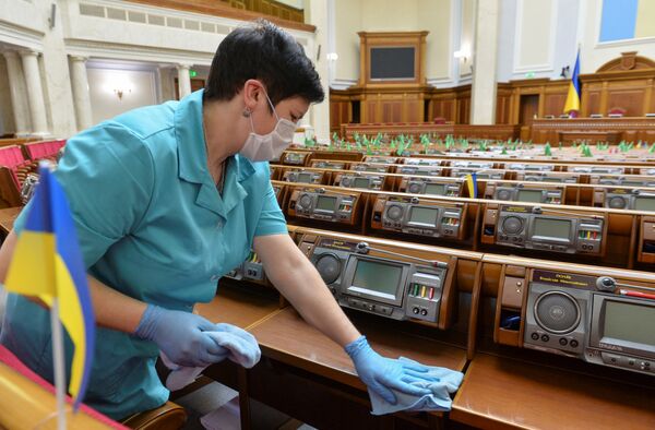 верховная рада коронавирус уборка маска киев украина
